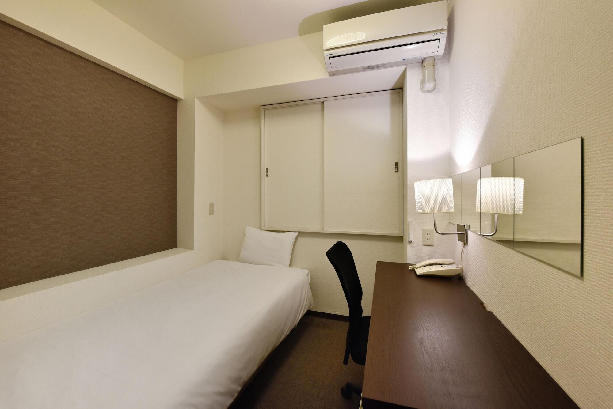 โรงแรมคันไซ 3* โอซาก้า